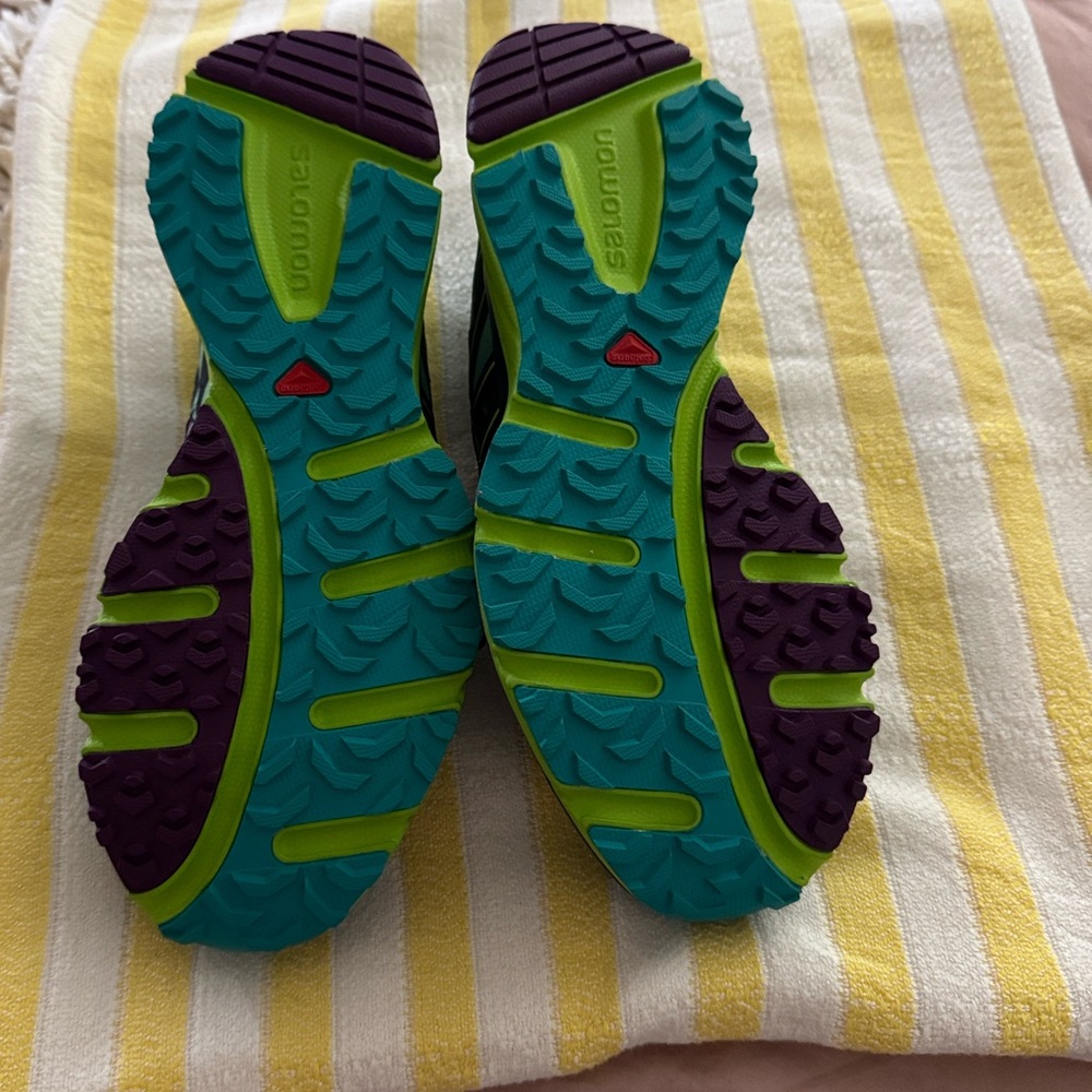 Women’s 3 Trail Running Shoes in the "Teal/Blue/Green" colorway. - Picture 2 of 10
